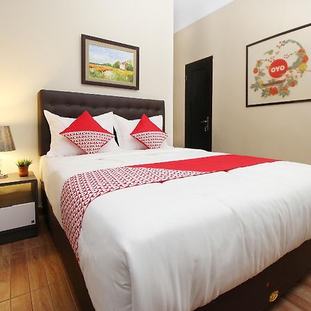 Oyo 572 Omah Gedongkuning Syariah Homestay Yogyakarta Exterior foto