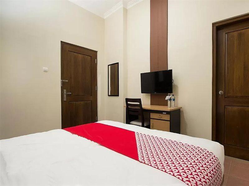 Oyo 572 Omah Gedongkuning Syariah Homestay Yogyakarta Exterior foto